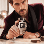 parfum phantom homme flacon robot chromé sur table marbre