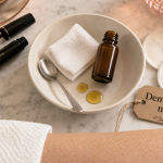 Comment se démaquiller sans démaquillant : huiles et astuces en salle de bain